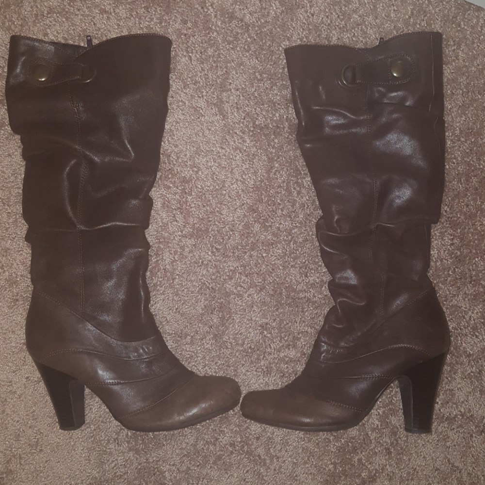 Brown boots